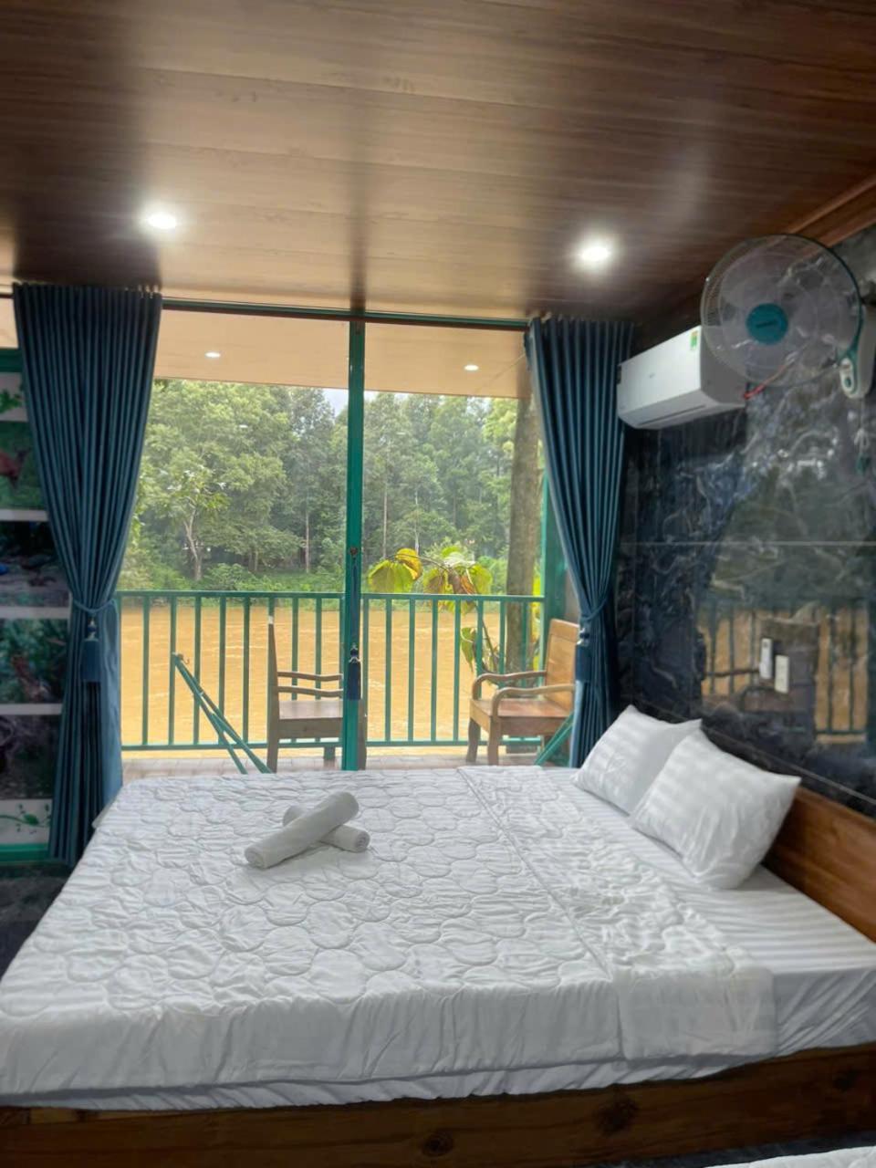 Cat Tien River Lodge מראה חיצוני תמונה
